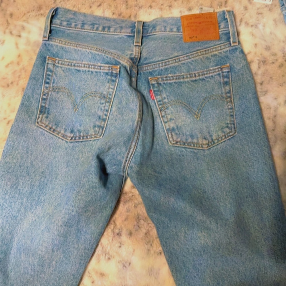 Levi jeans